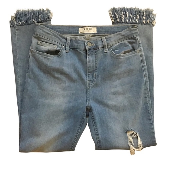 We the Free Light Wash High Rise Distressed Knees and Frayed Hem Skinny … - Picture 11 of 14